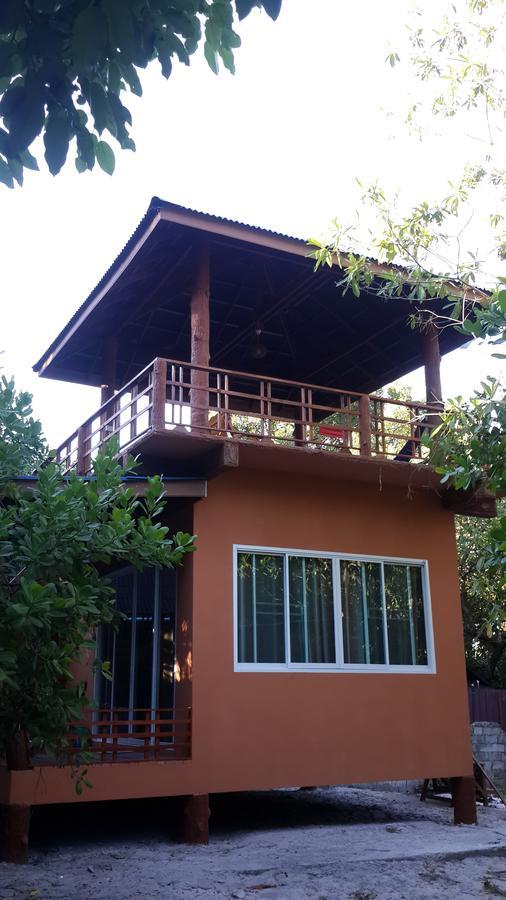 รีสอร์ท เจเจ บีช รีสอร์ท&เจเจ ซีฟู้ด